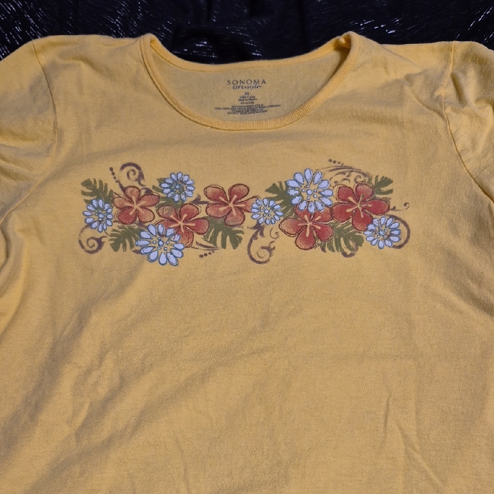 Sonoma XL Mustard Bohemian Floral Tee with Red and Blue Accents
